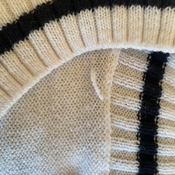 H&M knitted vest - Picture 4 of 4